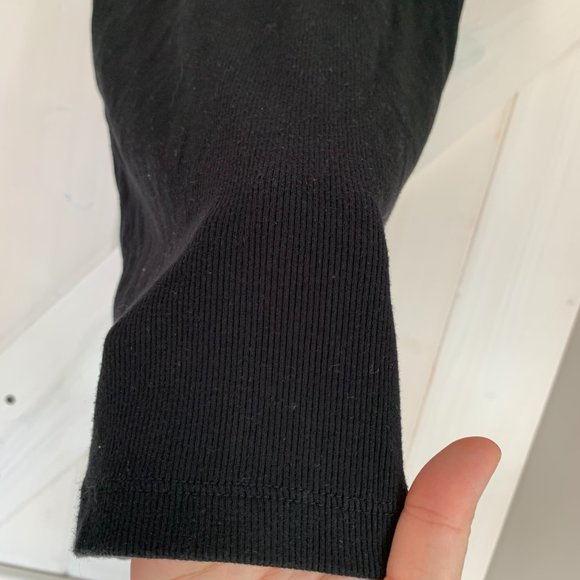 Womens Old Navy Black Ribbed Stretchy Tank Top Medium Slim Fit - Picture 5 of 8